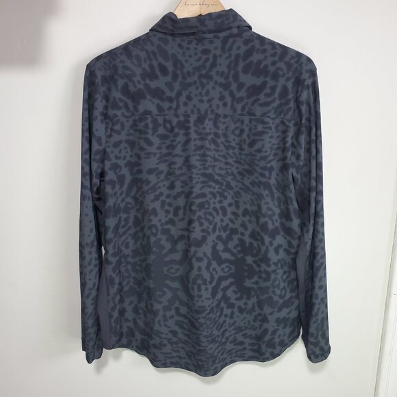 LULULEMON Day Trip Button Down Shirt Top Blouse Stretch Leopard Grey Women's 10 - Picture 9 of 12